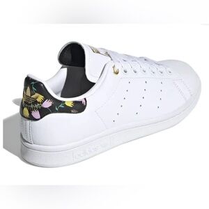 Women’s Adidas Shoes floral print on heel tab